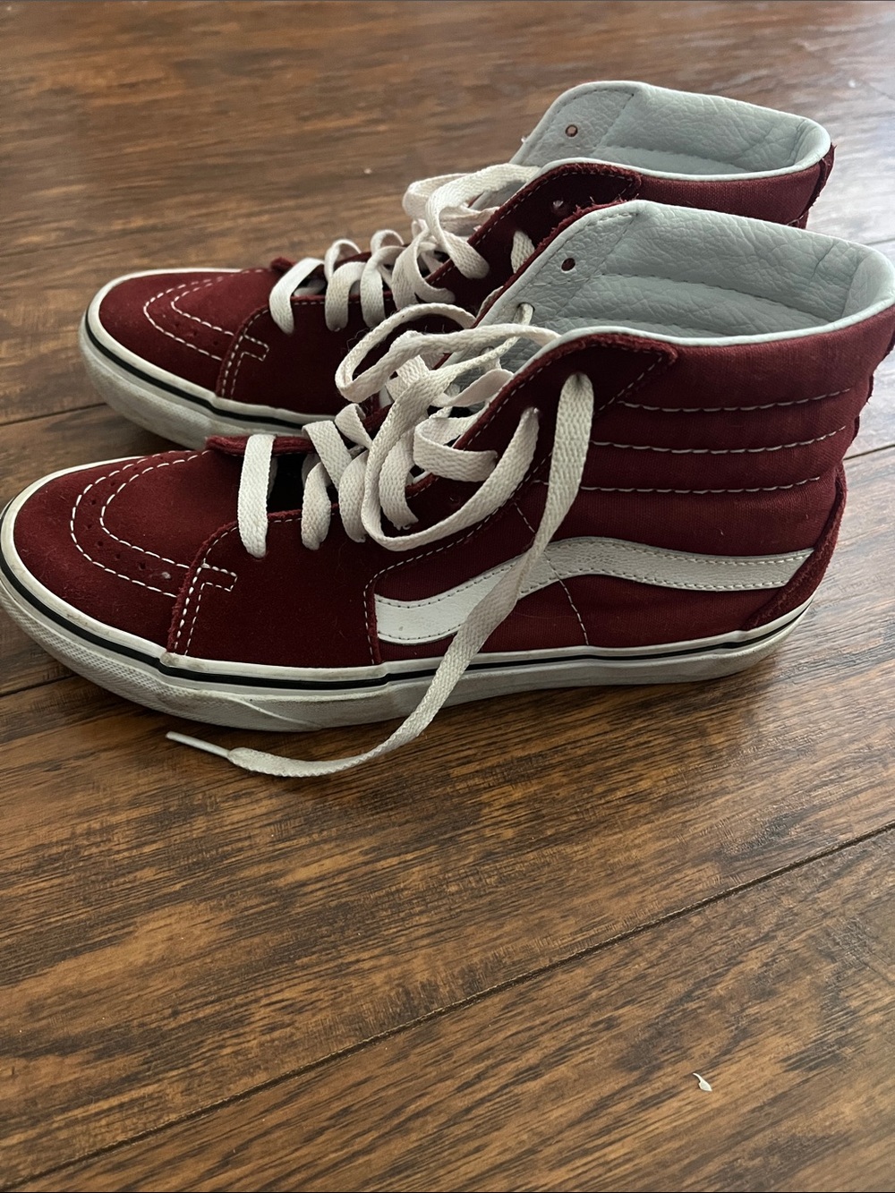 Hi Top Vans burgundy size 6.5 men's or 8 women